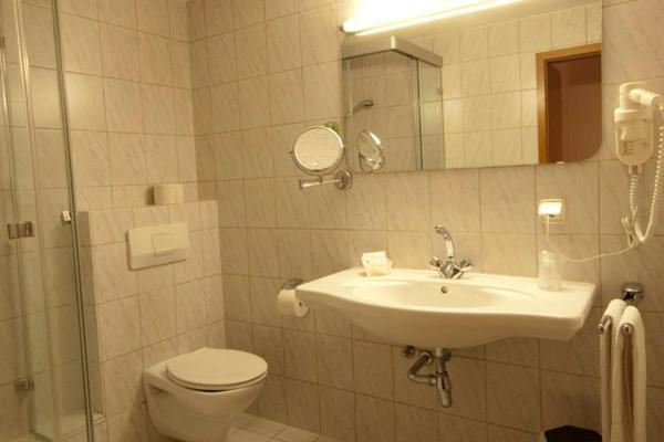 לנדסטול Hotel Goldinger חדר תמונה
