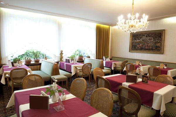 לנדסטול Hotel Goldinger מראה חיצוני תמונה